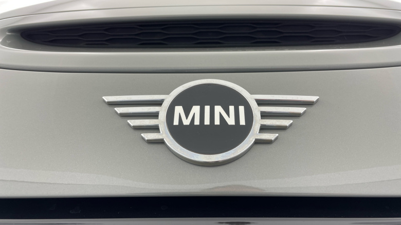 MINI Hatchback 135kW Cooper S Level 1 33kWh 3dr Auto Electric Hatchback